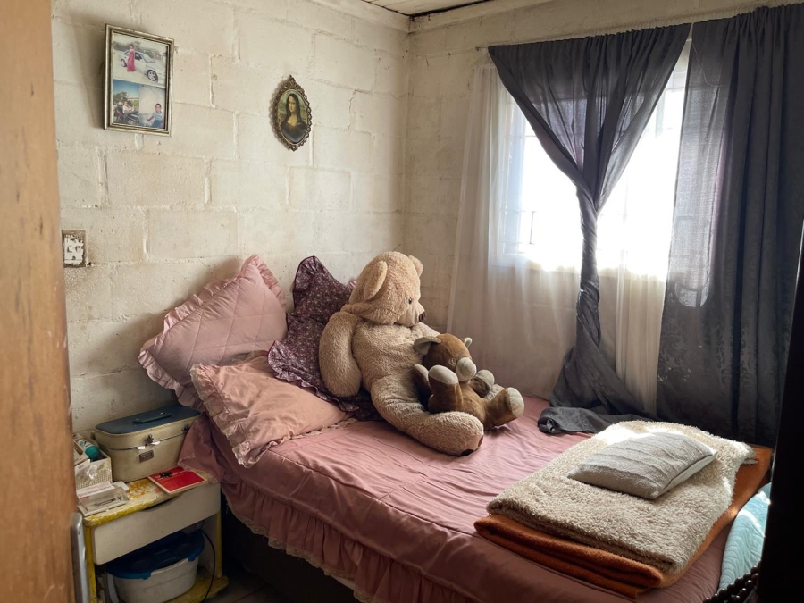 2 Bedroom Property for Sale in Delft Western Cape